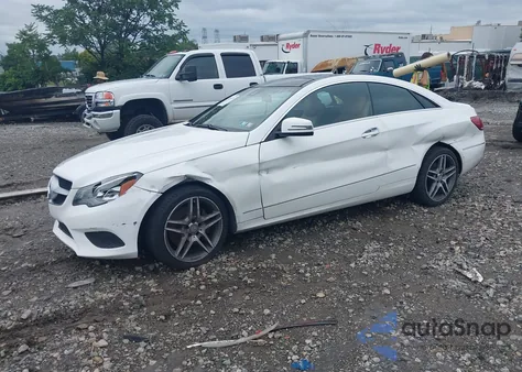 2014 Mercedes-Benz E 350 4Matic z USA, uszkodzony, nr VIN WDDKJ8JB0EF290738